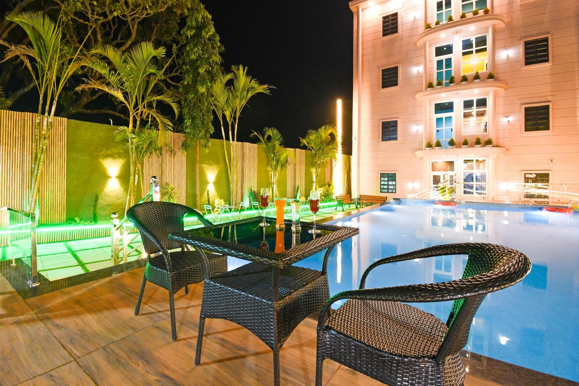Hotel O M H Club And Resorts Ранчи Экстерьер фото