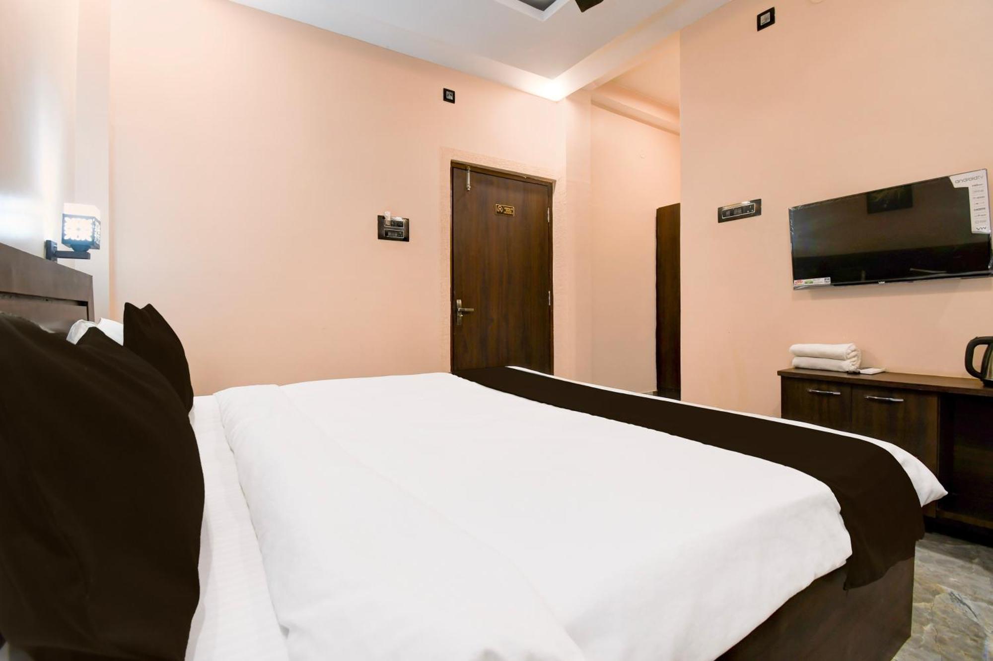 Hotel O M H Club And Resorts Ранчи Экстерьер фото