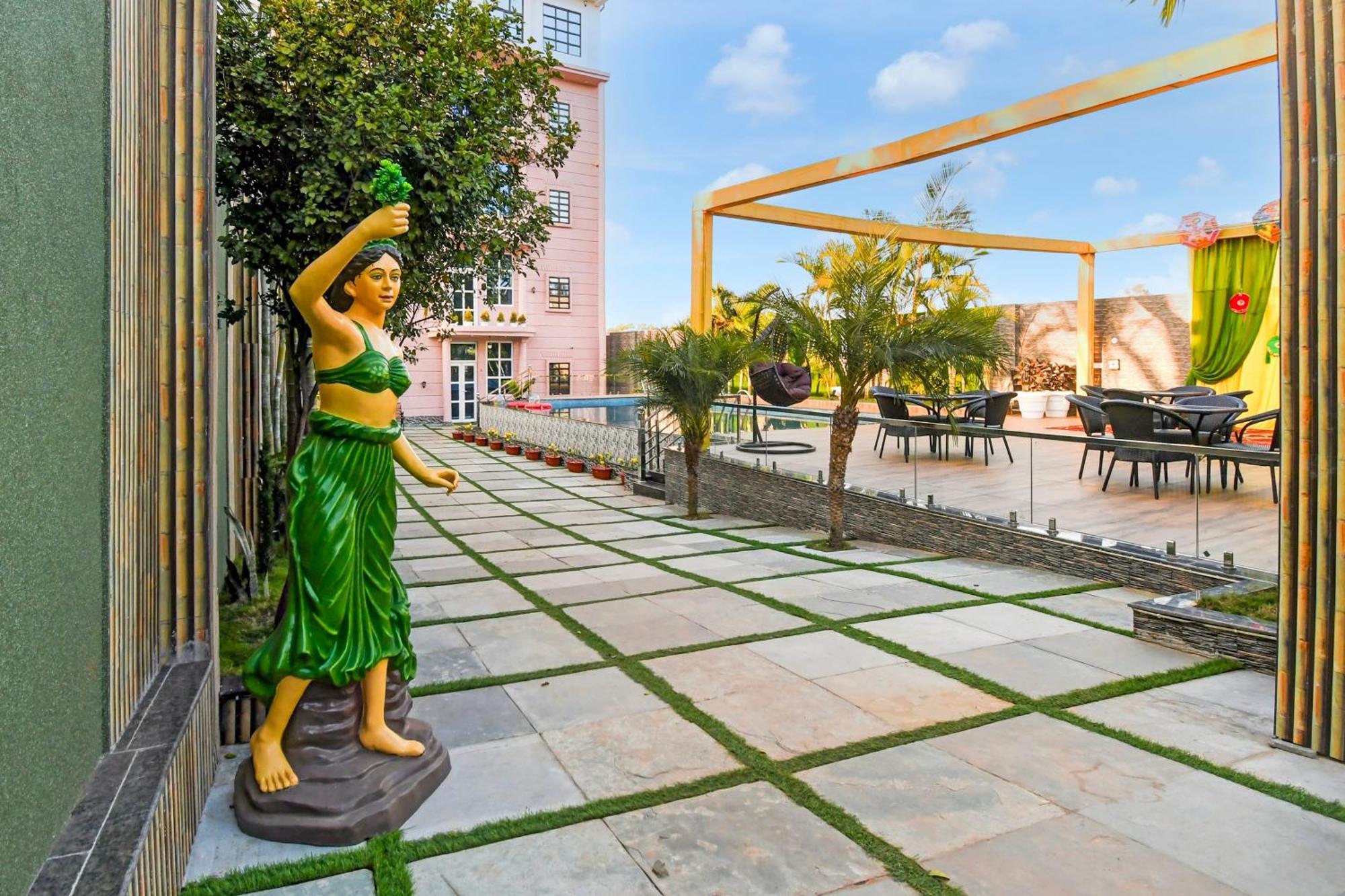 Hotel O M H Club And Resorts Ранчи Экстерьер фото