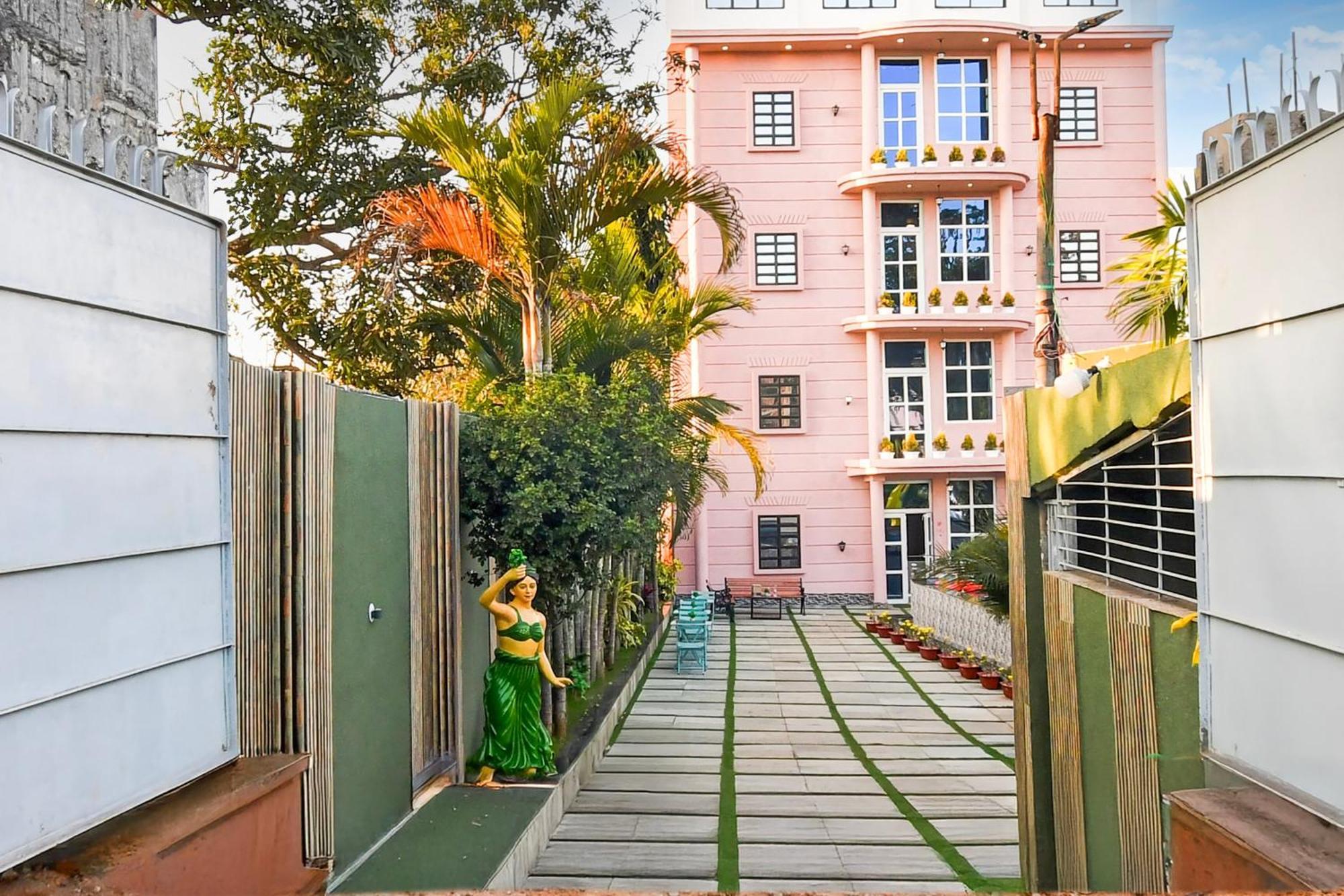 Hotel O M H Club And Resorts Ранчи Экстерьер фото